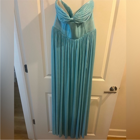 Bronx and Banco Florence Strapless Light Blue Gown XL(US10) Bronx and Banco Florence Strapless Light Blue Gown XL(US10)